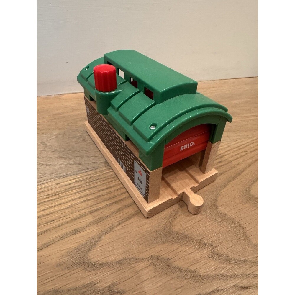 Brio World Wooden Railway #33574 Train Garage Building w/ sliding Door